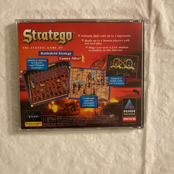 Stratego Windows /95/98 PC Game - Picture 2 of 3